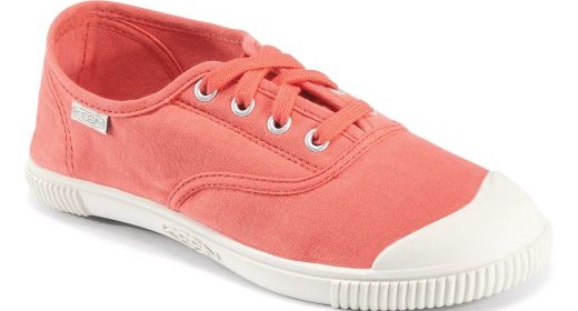 Farbenfrohe Lifestyle-Kollektion von KEEN ist wie gemacht für kleine Auszeiten